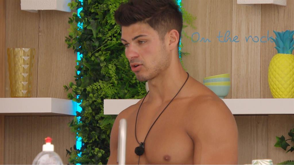 Nothing compares: Anton rocked the boat after comparing Anna to Molly-Mae