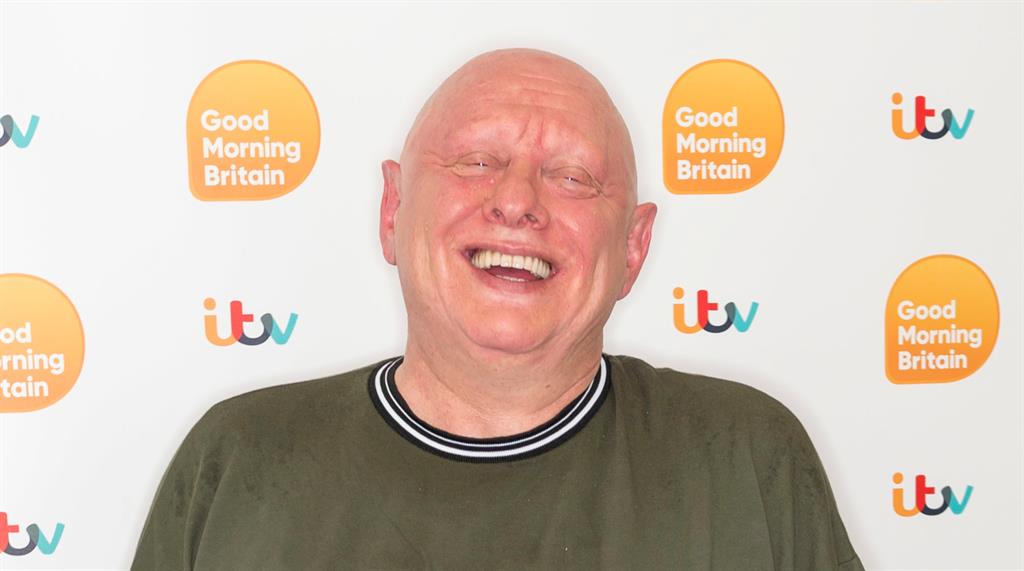Bathing pal: Shaun Ryder PICTURE: REX