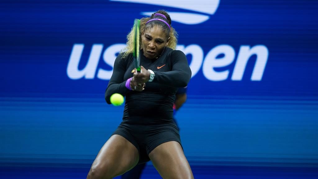 Williams reaches semis; Federer out