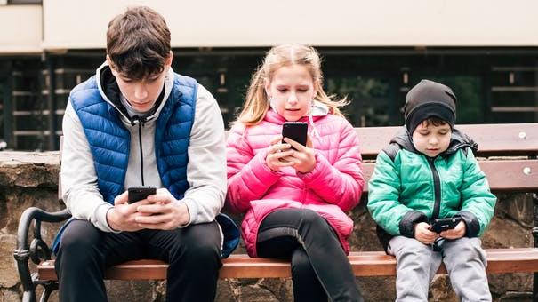 Unaccompanied minors: A phone can be a lifeline PICTURE: SHUTTERSTOCK/MARIAN FIL