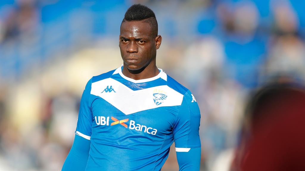 Attacked: Balotelli PICTURE: REX