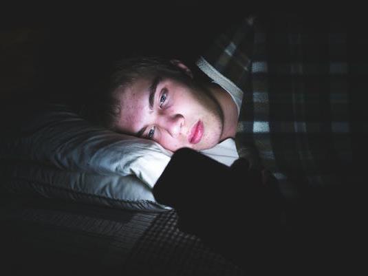 Shut-eye shelved: Studies found problematic smartphone usage was linked with poorer sleep PICTURE: SHUTTERSTOCK