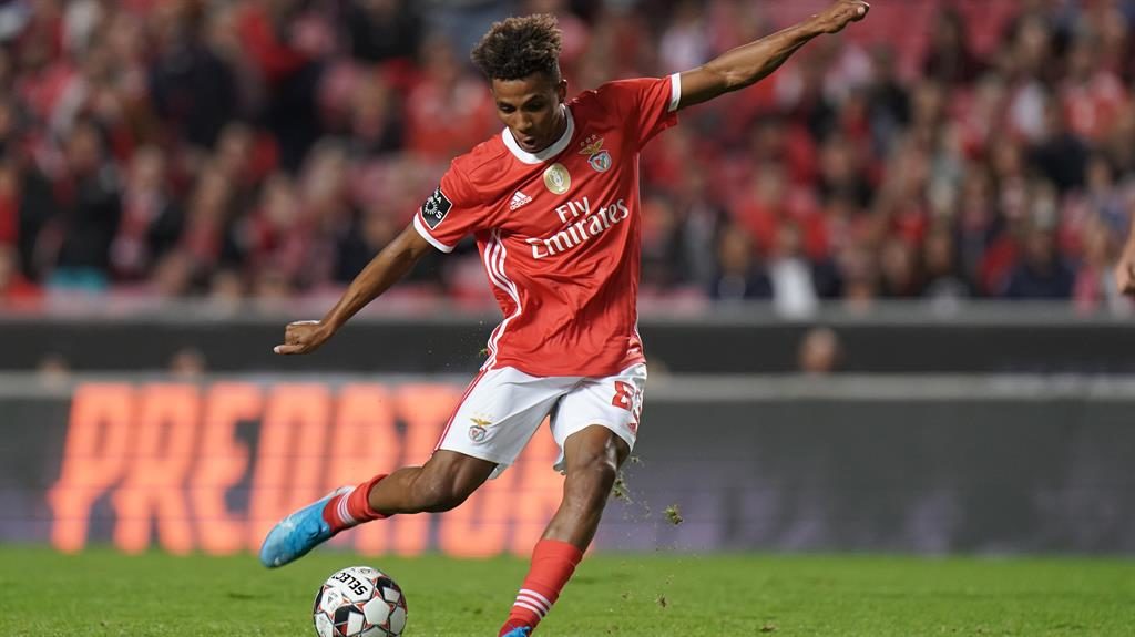 Capital gains Fernandes is set to seal a move to Spurs this week