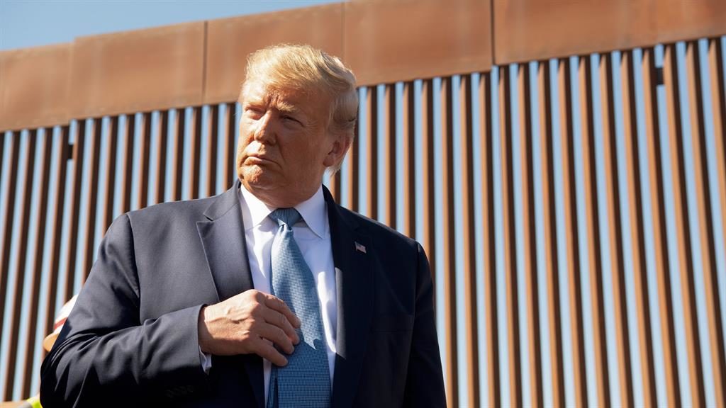 Writer E. Jean Carroll requests DNA from Donald Trump in defamation lawsuit Writer E. Jean Carroll requests DNA from Donald Trump in defamation lawsuit
