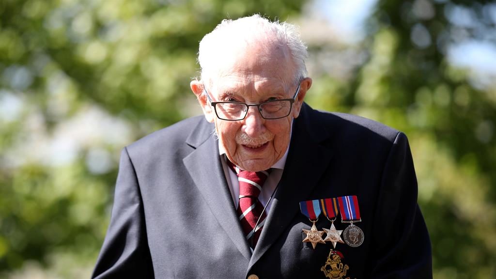 British veteran ‘Captain Tom’ to be honoured at opening of coronavirus hospital