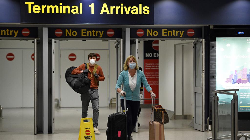 New UK travel quarantine rules a political stunt: Ryanair boss