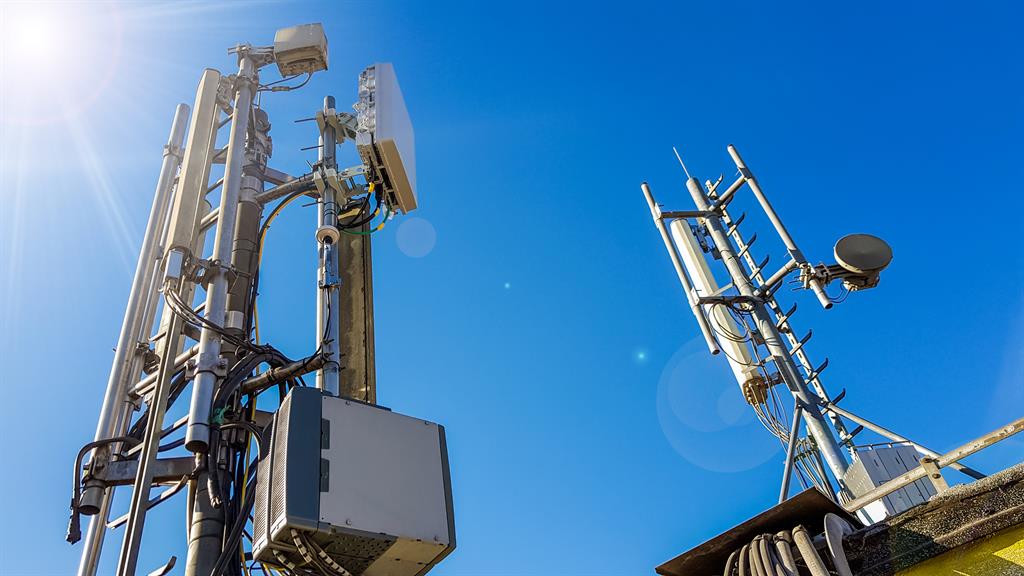 5G antenna has nothing to do with coronavirus PICTURE: SHUTTERSTOCK