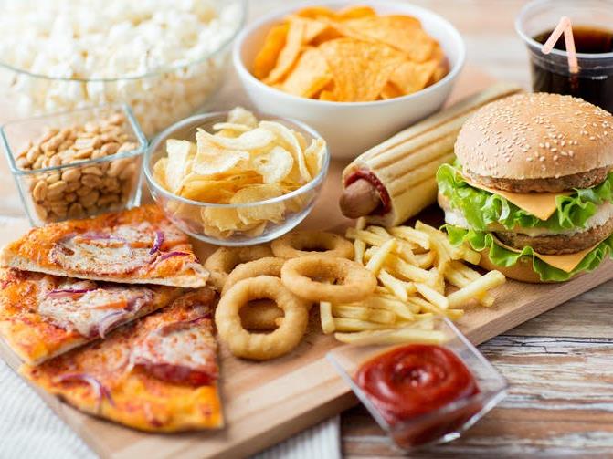 Don't digest this daily: Frequent occasions of overeating could lead to serious diseases PICTURE: SYDA PRODUCTIONS/SHUTTERSTOCK