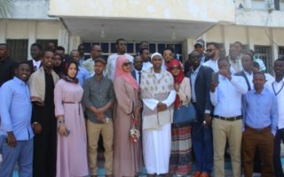 Sawiro: Kheyre oo kullan la qaatay Fanaaniin Bandhig Faneed ku qaban raba Muqdisho