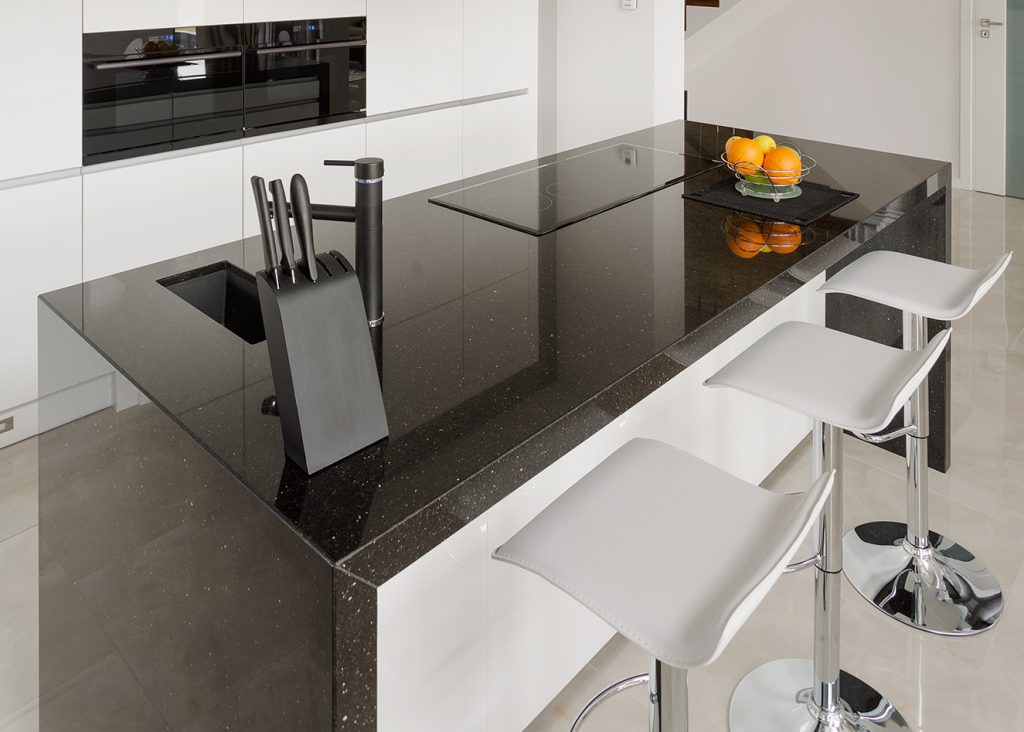 Modern kitchen With granite worktop - does granite make the best kitchen worktops