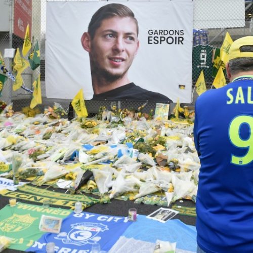 Emotional funeral for Sala held in his Argentine hometown