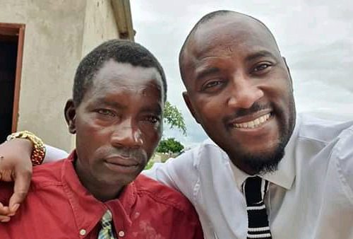 Mudiwa Hood Comes To Aid Of School Head Accused Of Stealing Maize – Raises $10 000