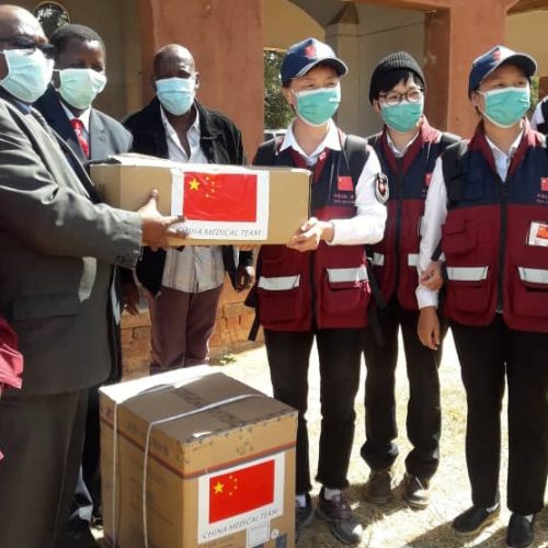 Chinese Medical Experts Visit 3 Provinces, Donate Supplies