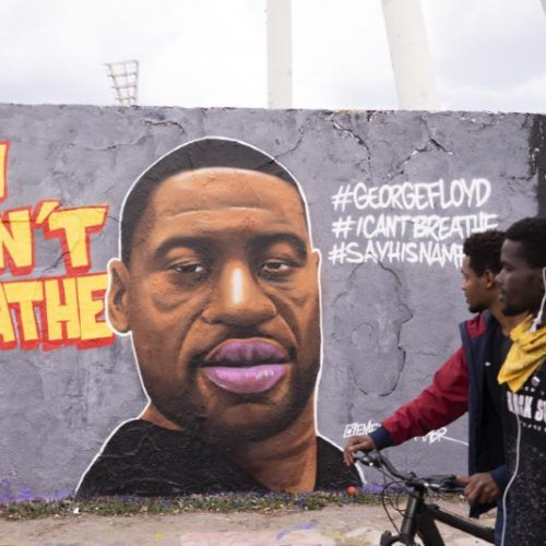 Images – George Floyd death: Unrest spreads across US