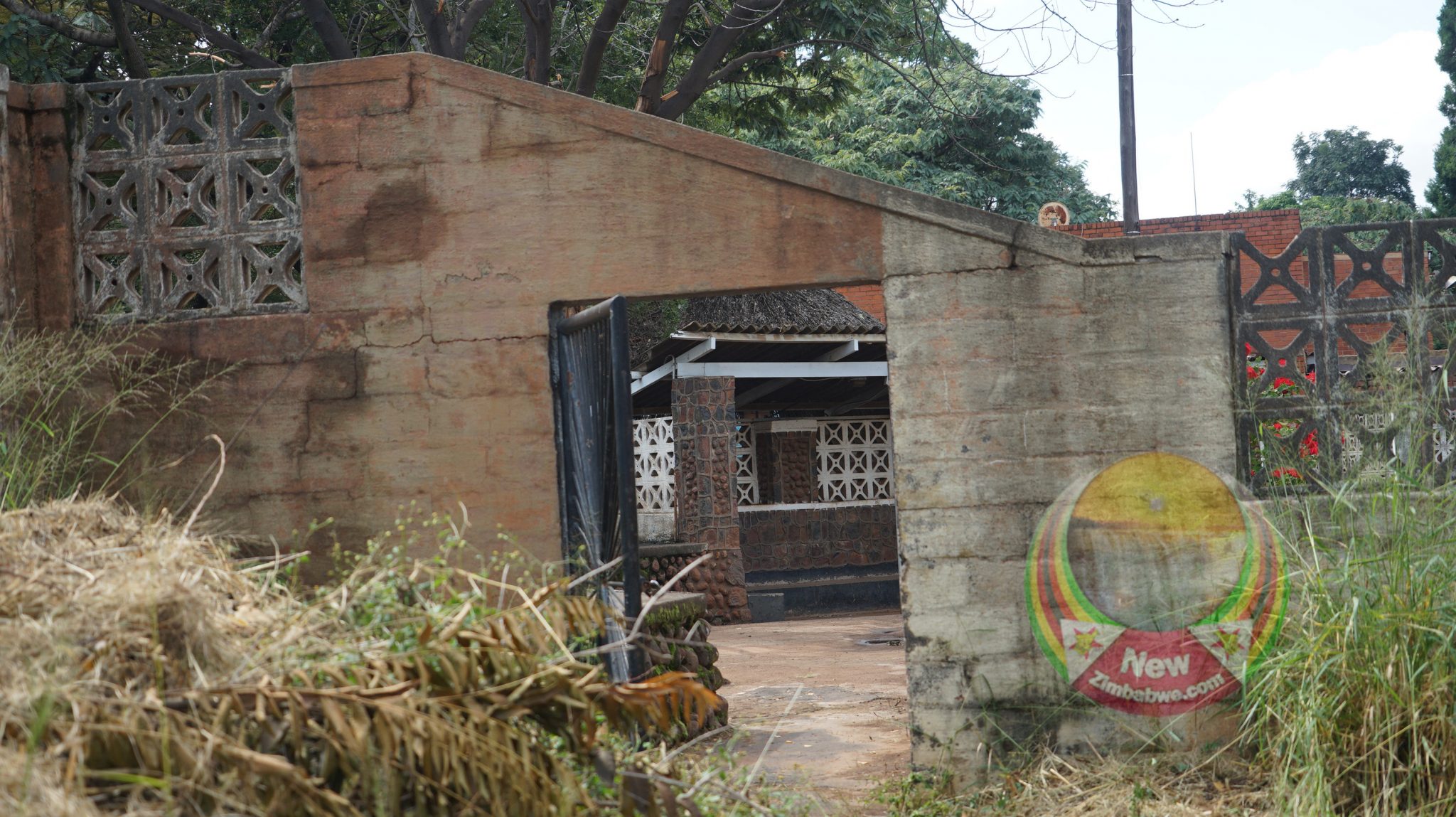 IN PICTURES Beer drinkers church