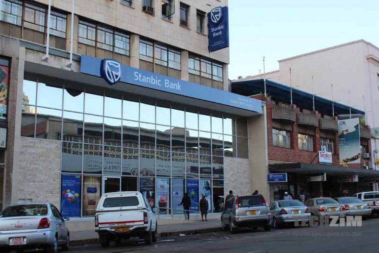 banking-sector-risks-crippling-strike-over-us-salary-portions