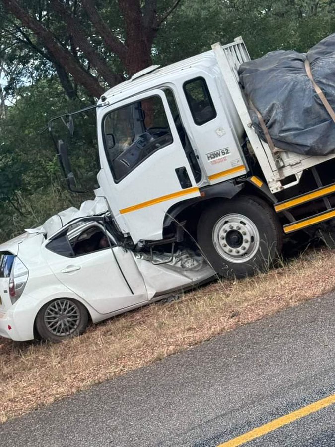 5 teachers perish as Toyota Aqua, haulage truck crash | 5 teachers perish as Toyota Aqua, haulage truck crash |