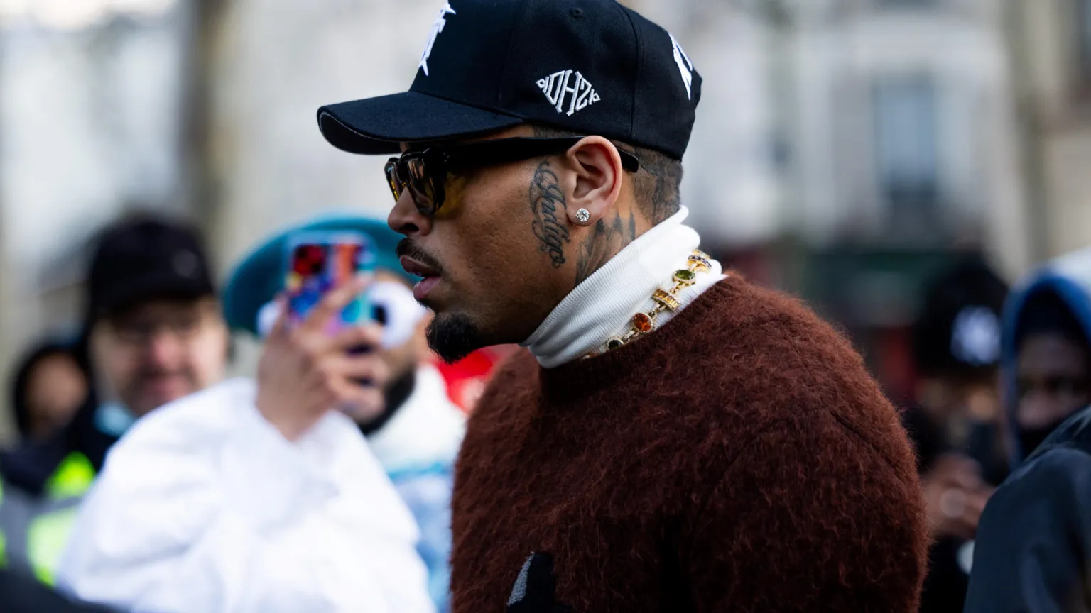 Chris Brown Arrested In Manchester Over 'bottle Attack' On Music Producer At London Nightclub Chris Brown arrested over alleged bottle attack - NewZimbabwe.com