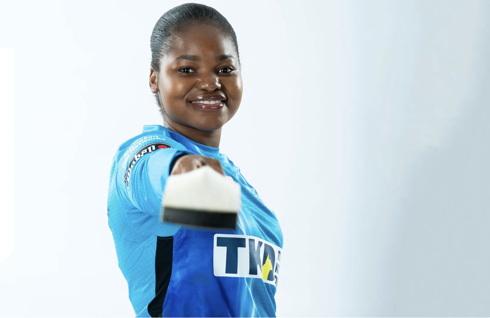 Zimbabwe’s Mushangwe extends Adelaide Strikers deal ahead of WBBL