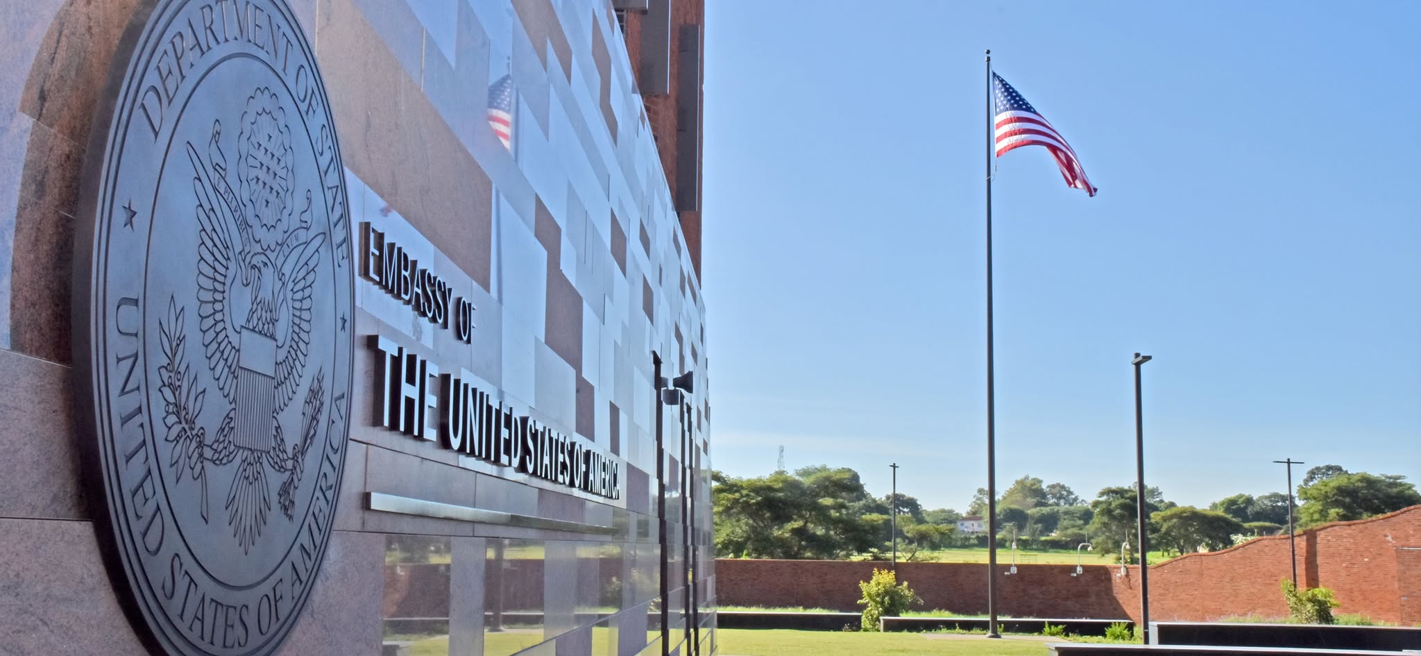 U.S Embassy extends crew or transit visa validity for Zimbabweans as routine services remain suspended
