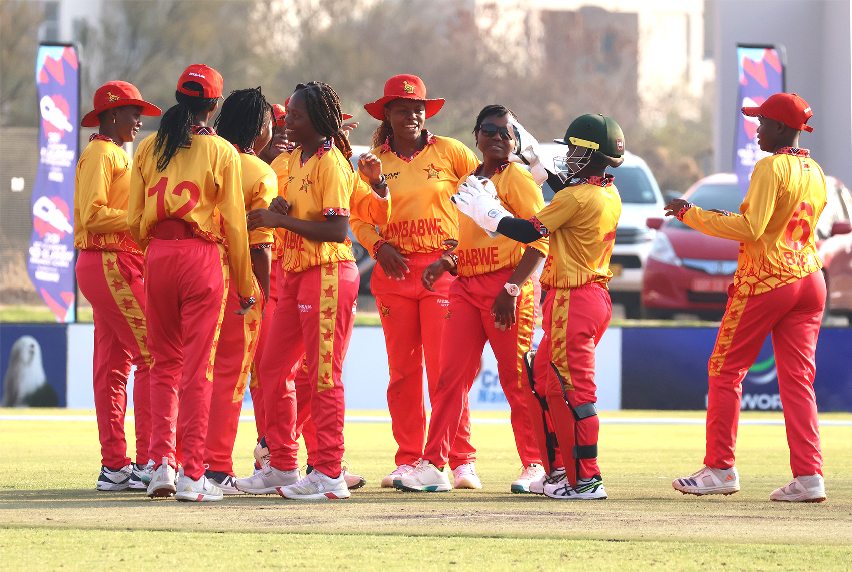 Lady Chevrons Secure Spot в женском квалификаторе чемпионата мира по футболу T20