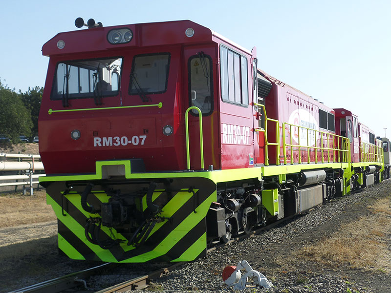 Private firm imports US$3,2 million worth of locomotives to Zimbabwe