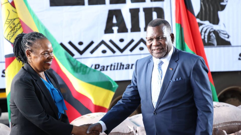 Zimbabwe delivers third consignment of relief to Malawi