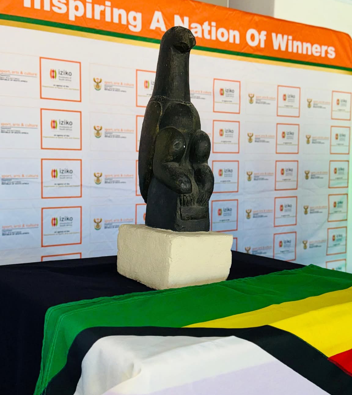 South Africa returns stolen human remains, sacred bird carving to Zimbabwe