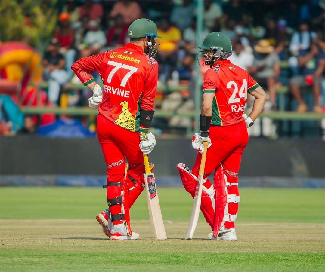 Australia beat Zimbabwe to take ODI lead