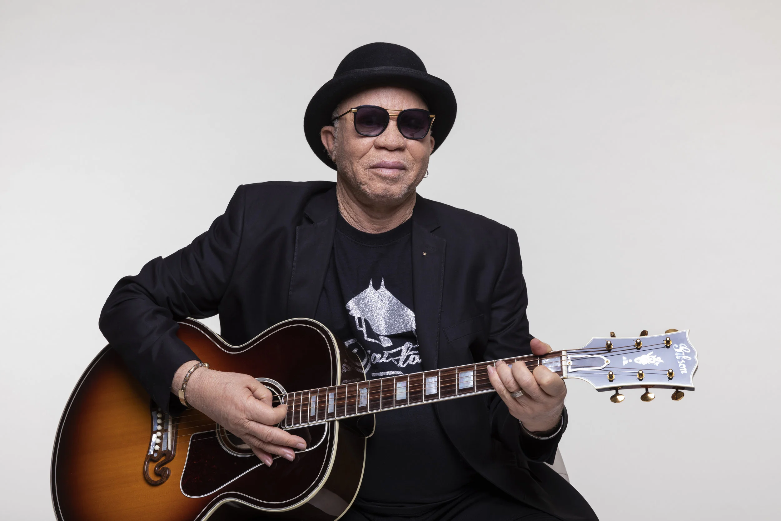 Salif Keita threatens legal action against Tamba Events over defamation claims