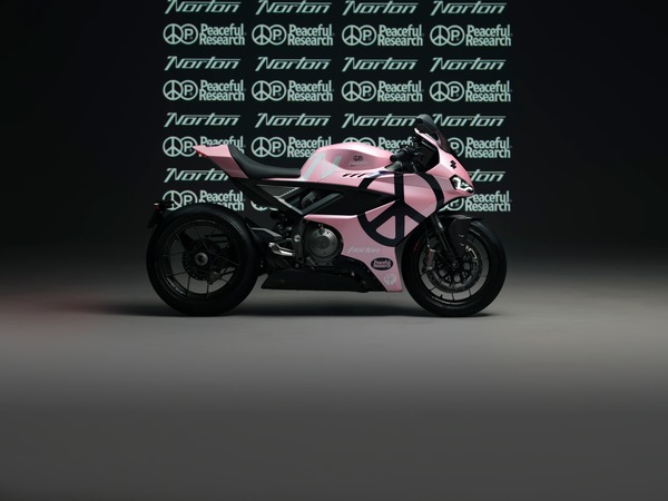 Norton and Peaceful Research reveal one-off Manx [P]R