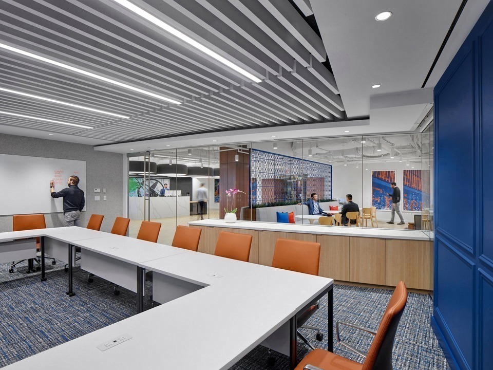 Office Space in Wisconsin Avenue
5425 Wisconsin Avenue
Suite