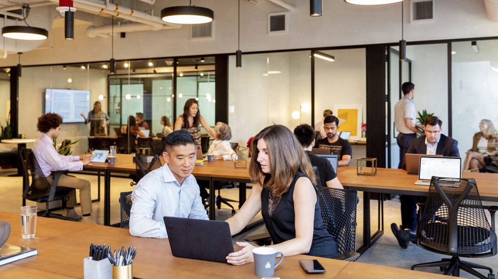 Office Space in Suite 560
209 Tenth Avenue South