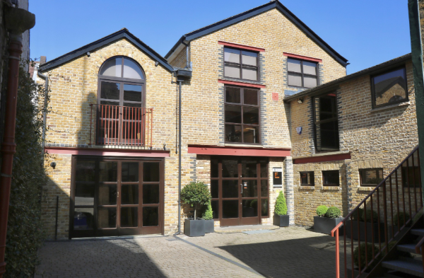 47 Queens Road, St George's Avenue - Expo Fx Ltd