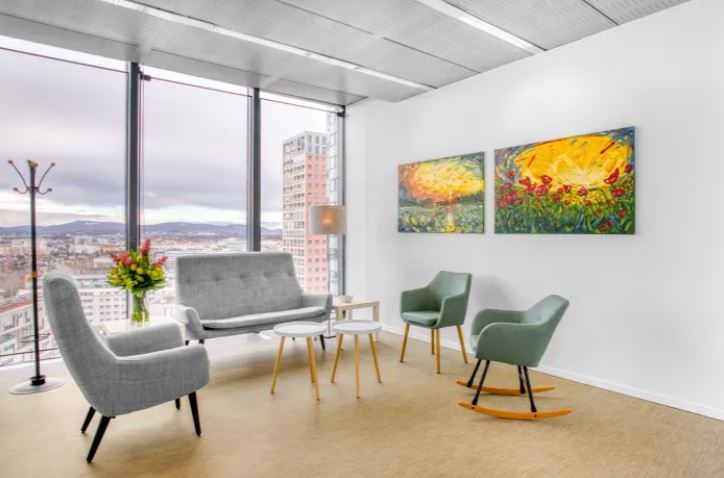 CRC Tower All Seasons Place - IWG (Regus)