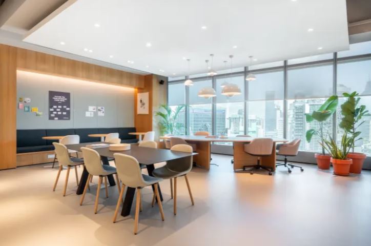Chartered Square Building - IWG (Regus)
