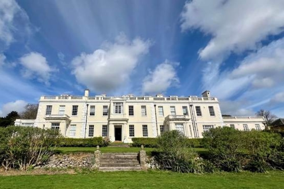 Barham Court