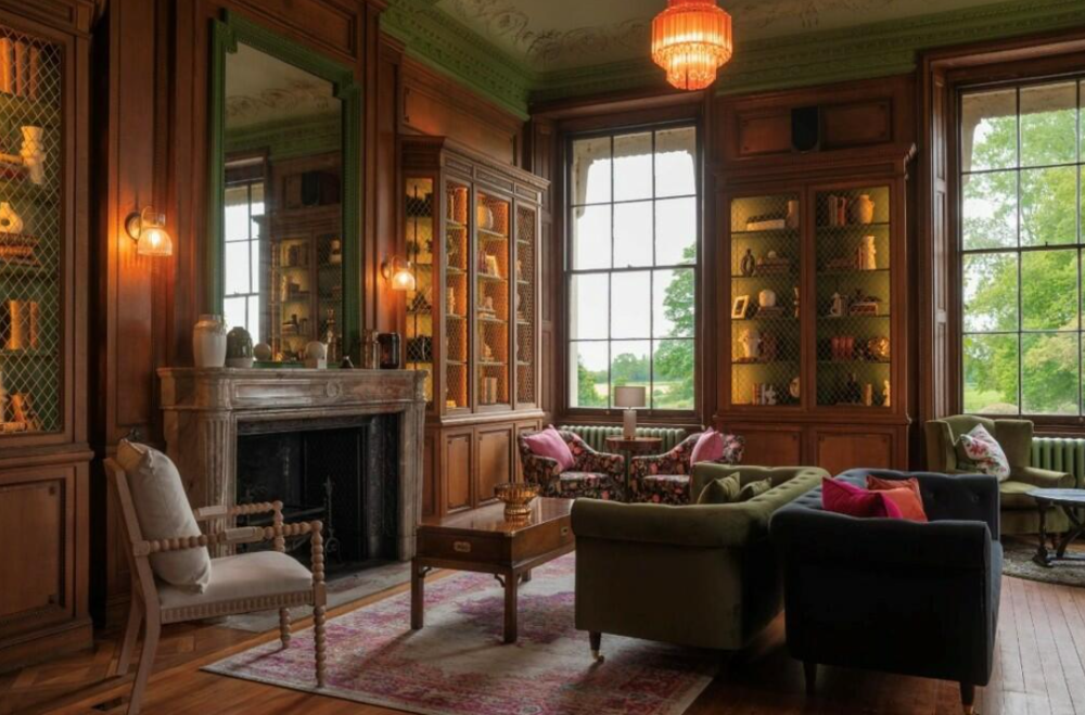 Hartham Park, Hartham Lane - Hartham Park