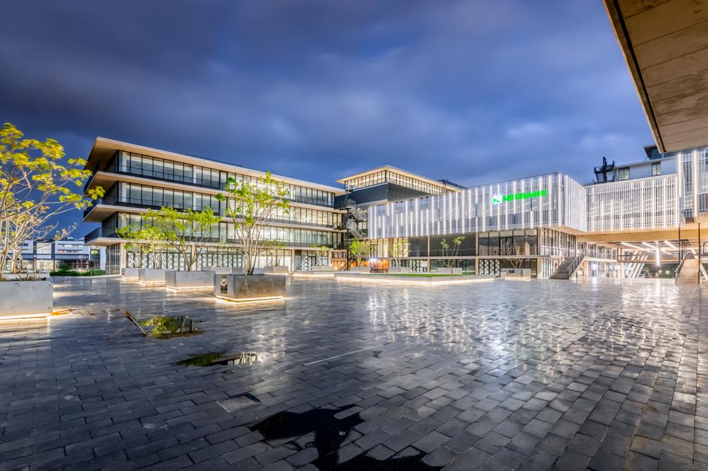 Centenary Boulevard - The Business Exchange