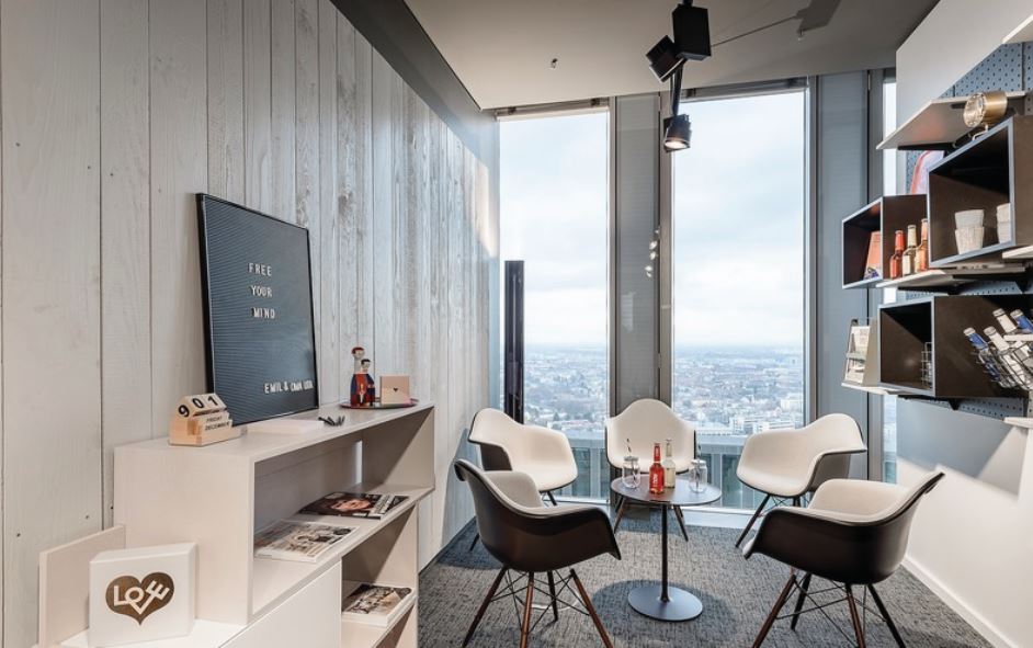Mies-van-der-Rohe-Straße 6 - Design Offices