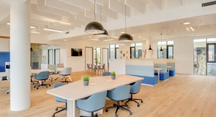 Avenida Central Peatona - IWG (Regus)