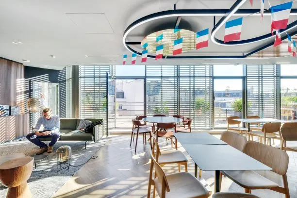 18 Rue de Londres - Wojo