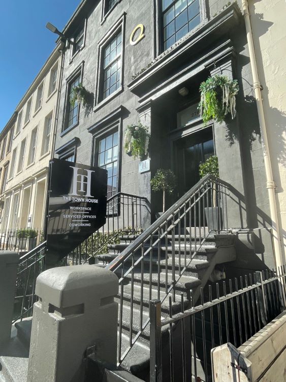 The Townhouse - Quintessential