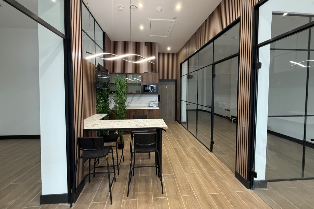 751 High Road - Varis Workspaces Ltd