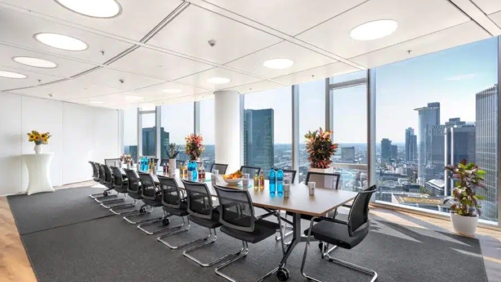 Main Tower - K-1 Business Club