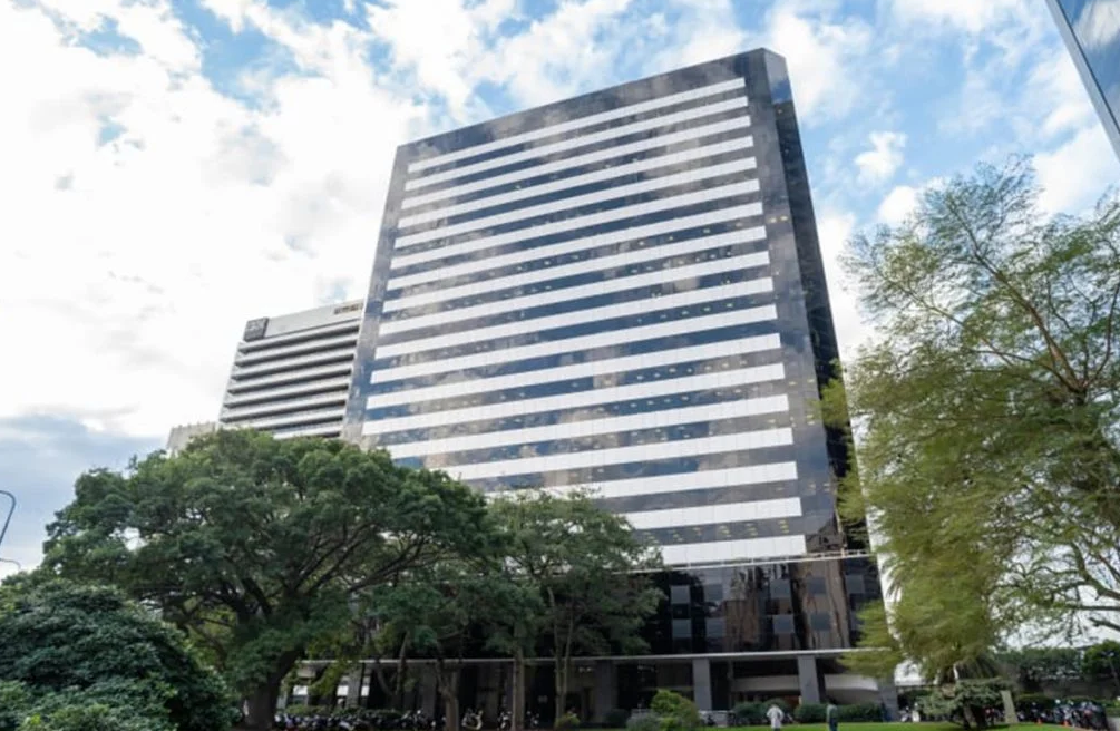 Torre Laminar Plaza - The Works