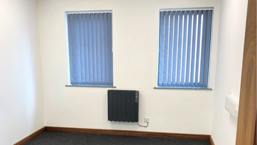 B6 - Storage Giant