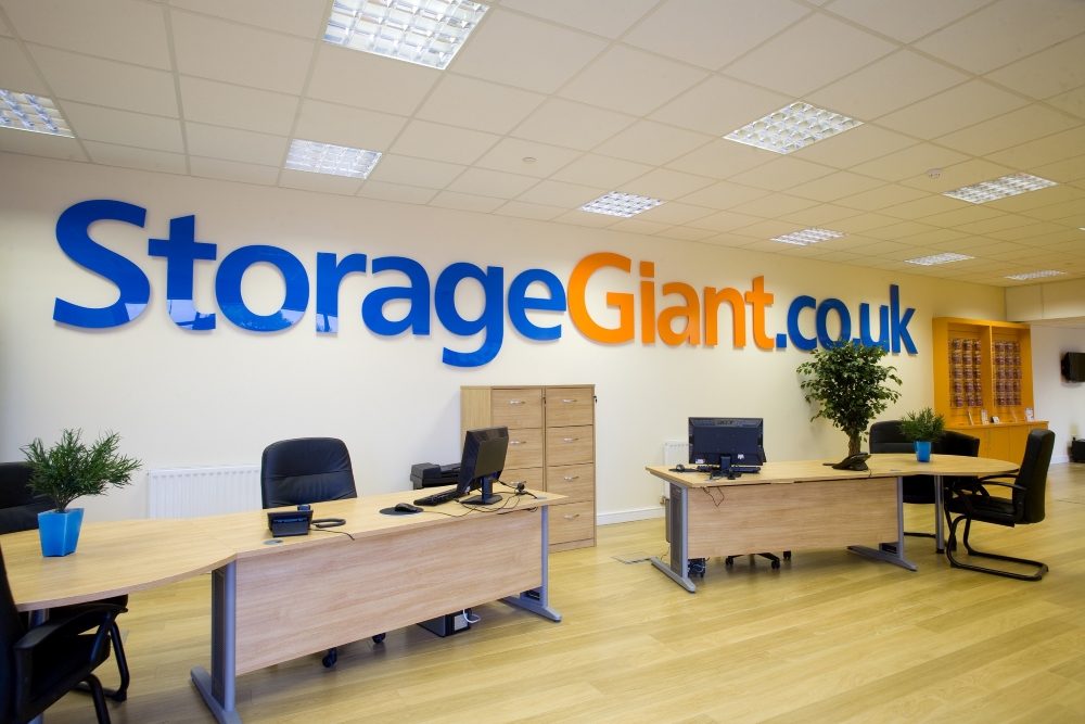 376 Newport Road - Storage Giant