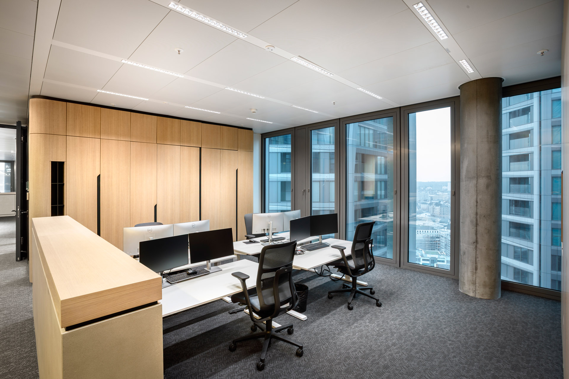 Aqua Tower - K-1 Business Club