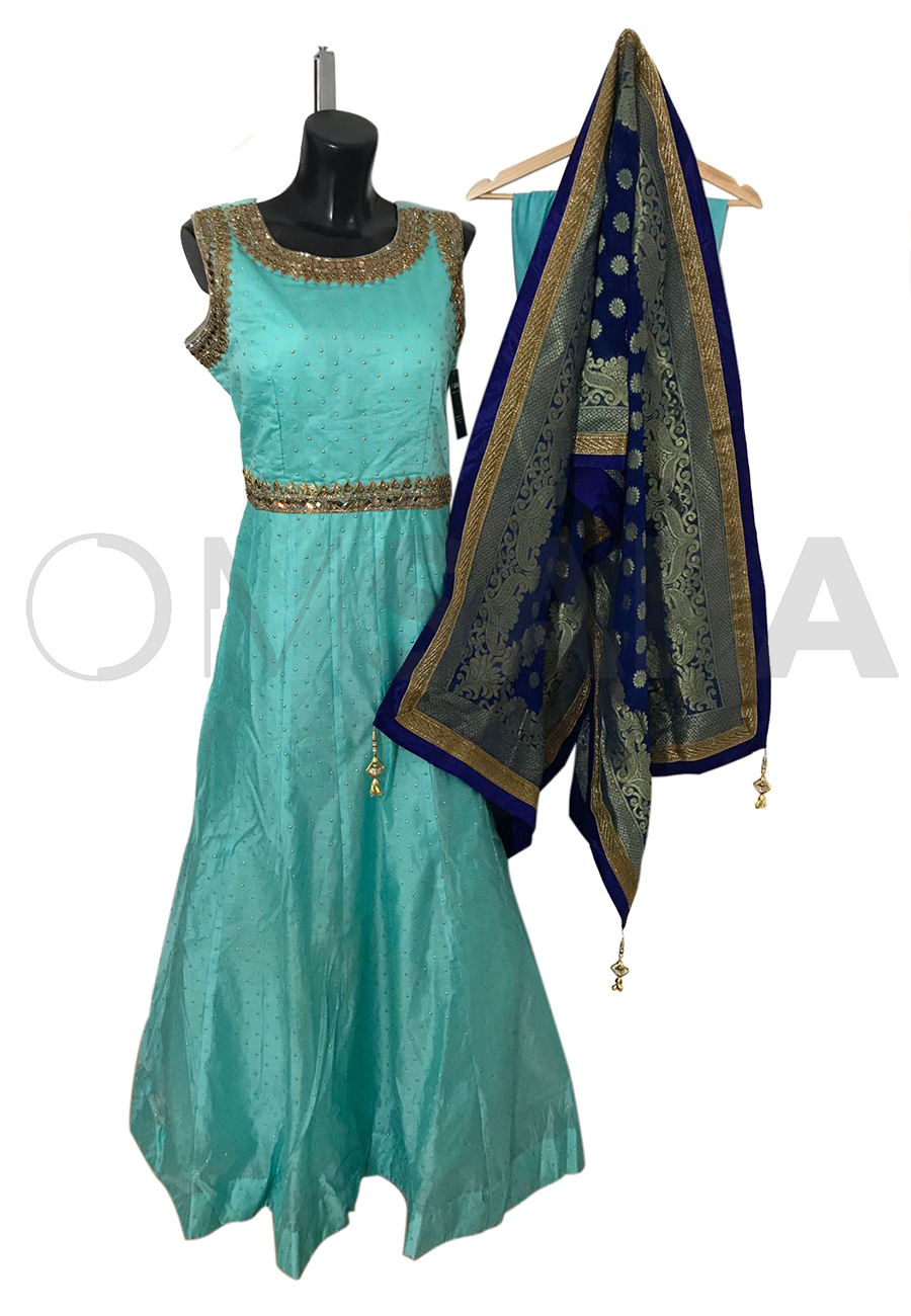 contrast suit design